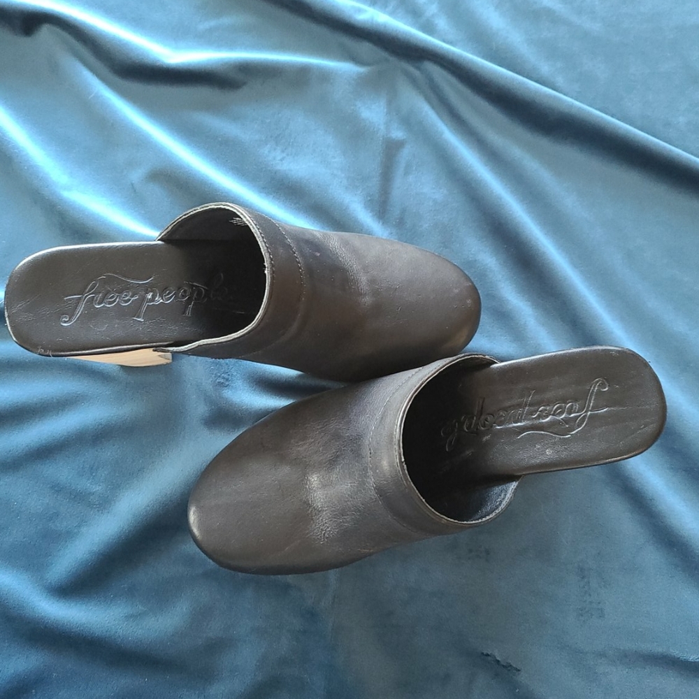 Free People Clogs